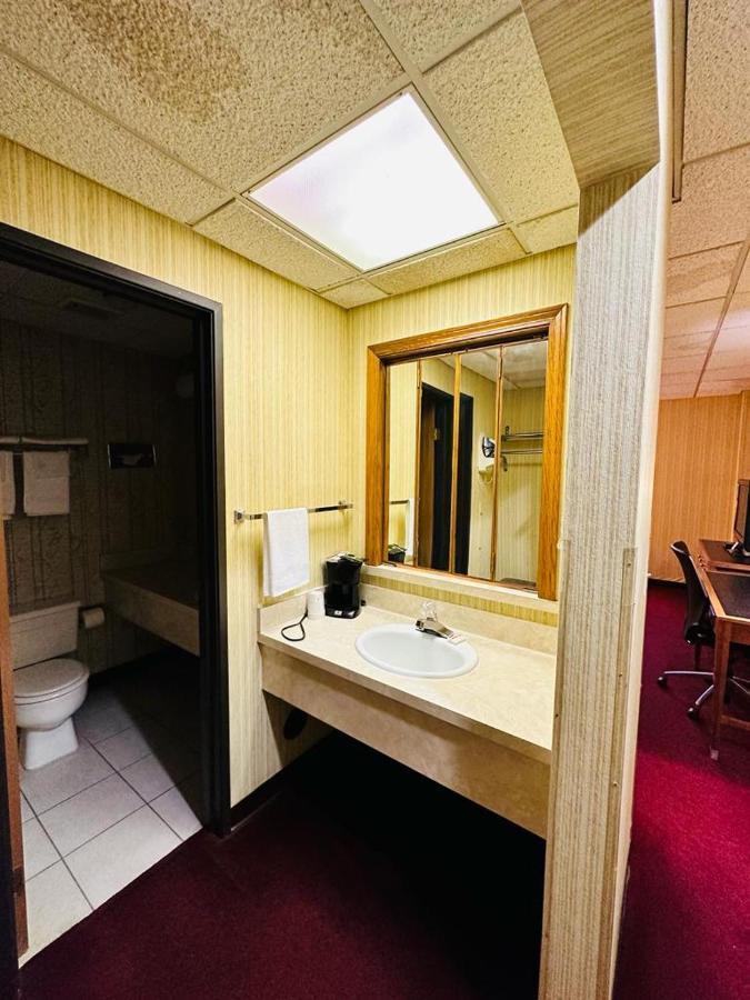 Travel Inn & Suites Emporia Zewnętrze zdjęcie