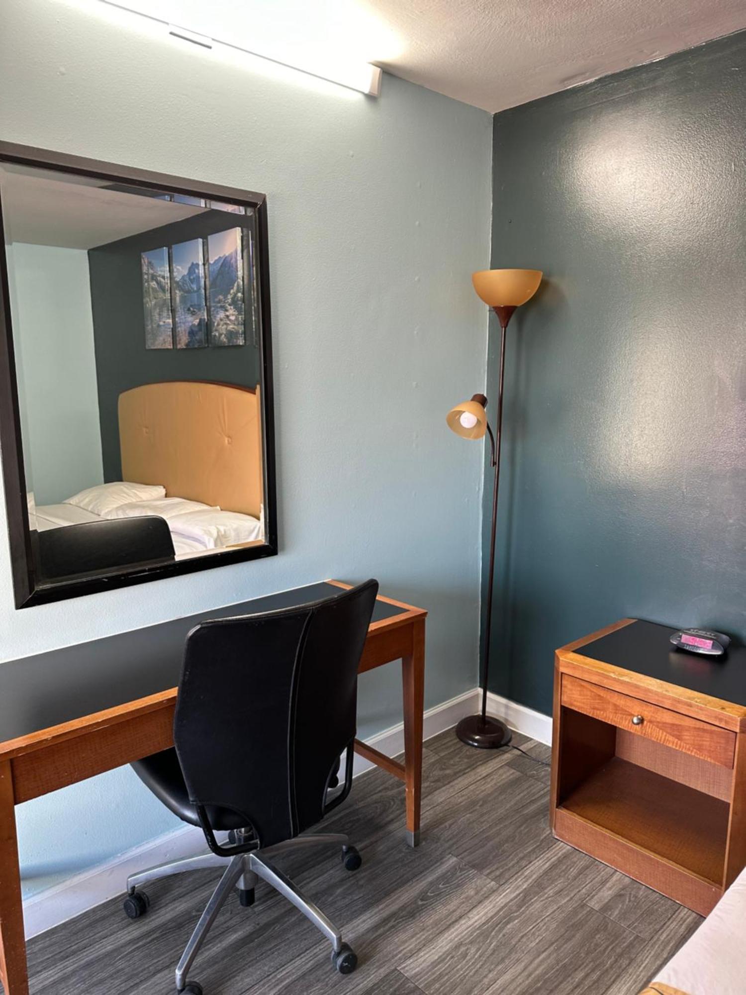 Travel Inn & Suites Emporia Zewnętrze zdjęcie